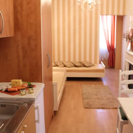 Bougenvilia Tomas Апарт-отель Тучепи