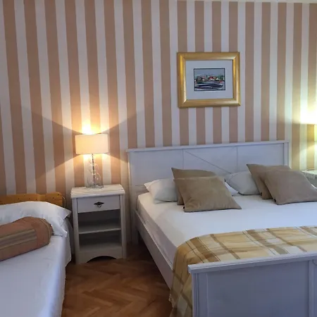 Bougenvilia Tomas Тучепи