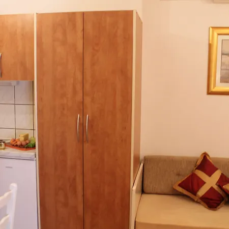 Апарт-отель Bougenvilia Tomas