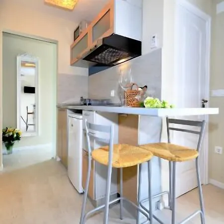 شقة فندقية Bougenvilia Tomas 3*