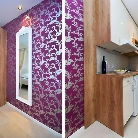 Bougenvilia Tomas Тучепи