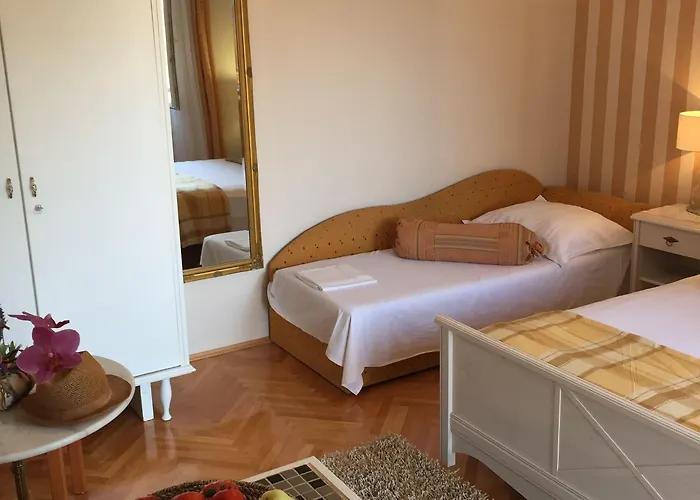 Aparthotel Bougenvilia Tomas