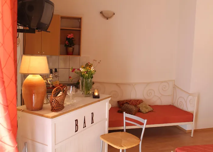 Aparthotel Bougenvilia Tomas 3*