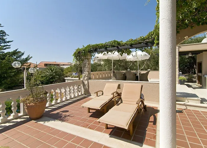 Bougenvilia Tomas Aparthotel 3*