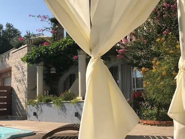 Bougenvilia Tomas 3* Tučepi