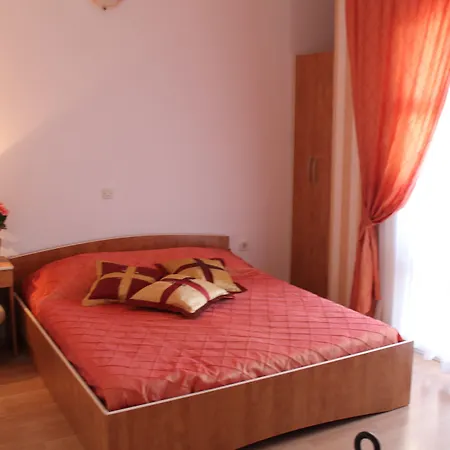 Bougenvilia Tomas Apartahotel