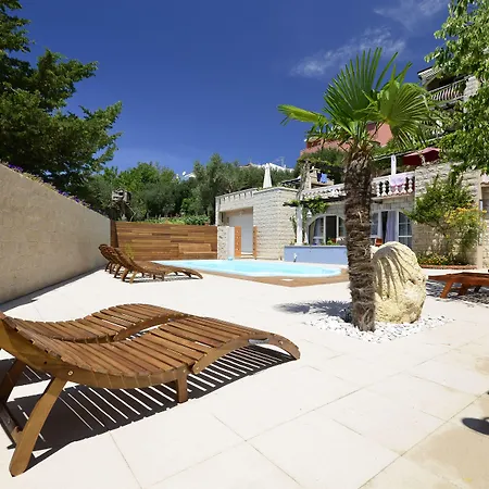 Bougenvilia Tomas Aparthotel Tučepi